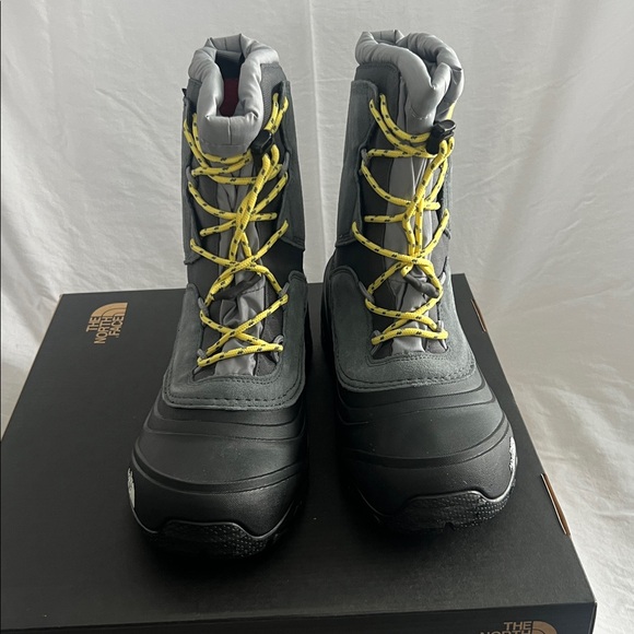The North Face Boys winter boots-NEW - Picture 4 of 6
